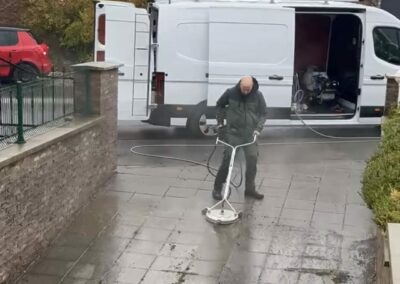 Neosys : bien plus que du drone — un nettoyage complet, manuel &amp; performant