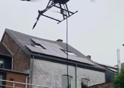Nettoyage de panneaux solaires par drone à Ligny, Sombreffe